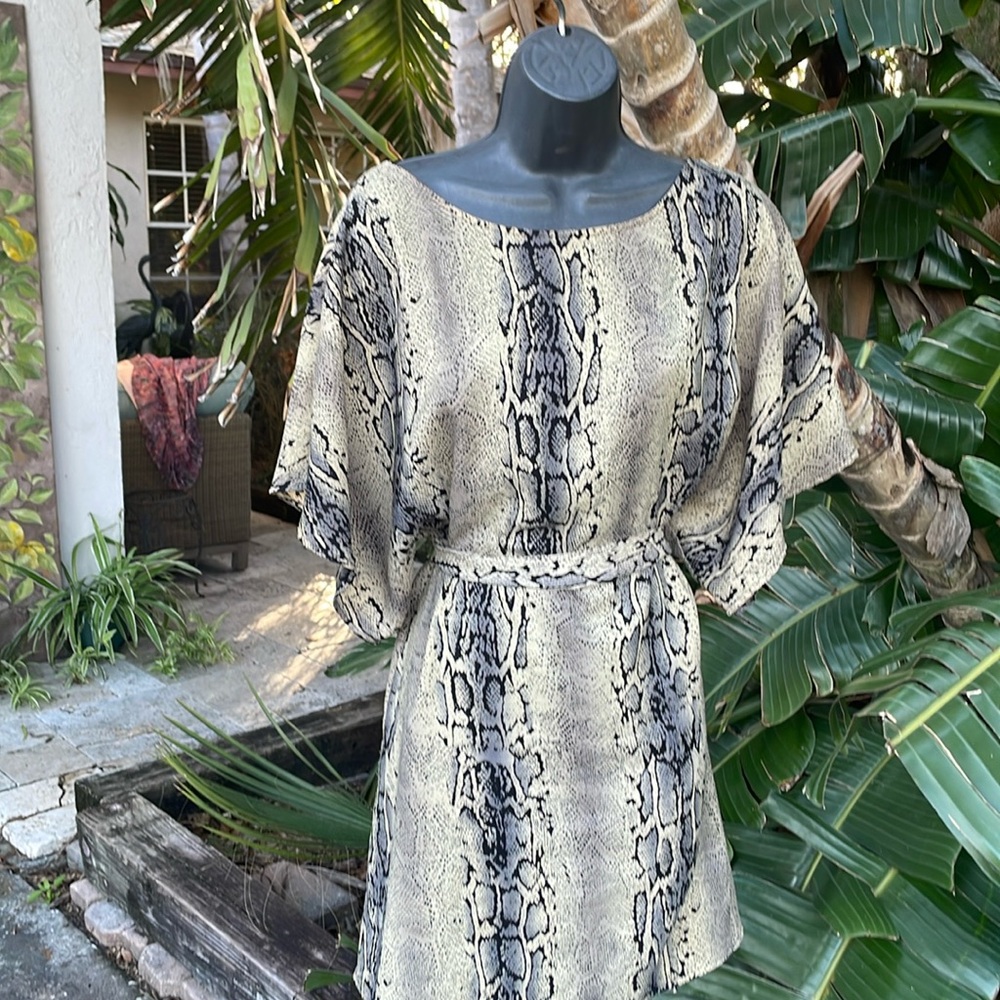 Snake print, kimono sleeve tie back dress